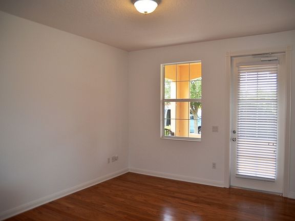 5th image of 11903 Fiore Dr
