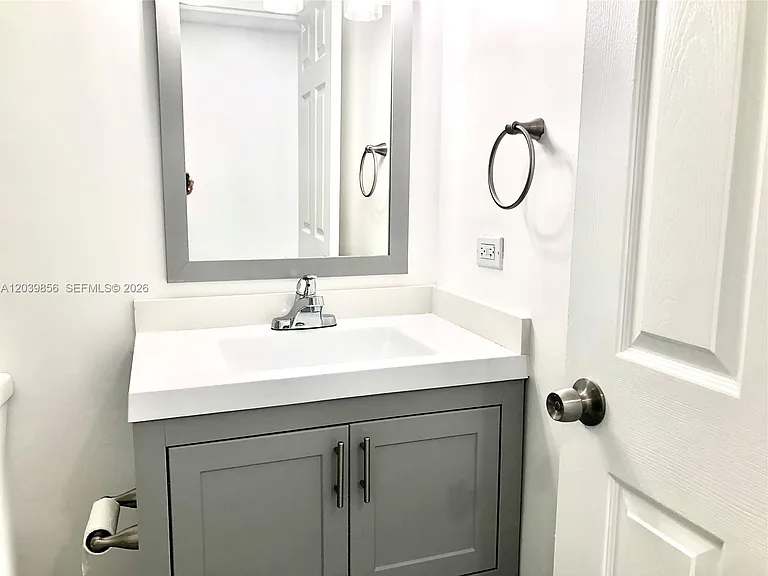 905 Brickell Bay Dr #2029 — Photo 16