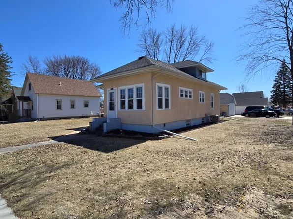 612 W Brooks St, Arlington, MN 55307