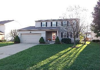 1st image of 835 Greenwood Ln