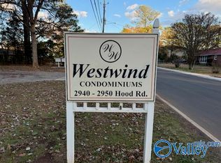 2950 Hood Rd SW APT J, Huntsville, AL 35805