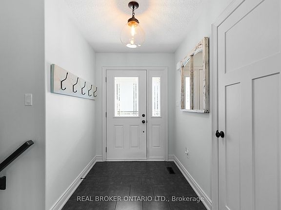 2nd image of 34 Merrington Ave