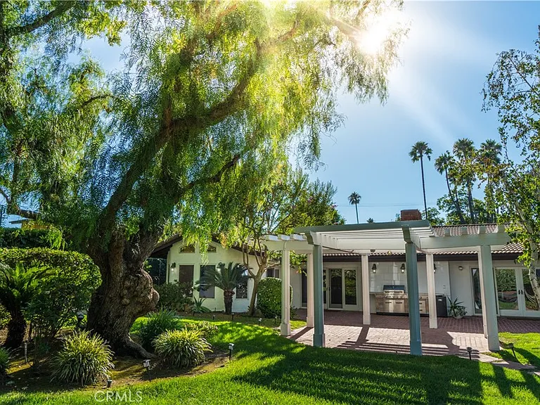 5054 Encino Ave — Photo 4