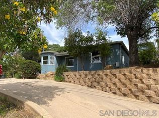 9243 Westhill Rd, Lakeside, CA 92040