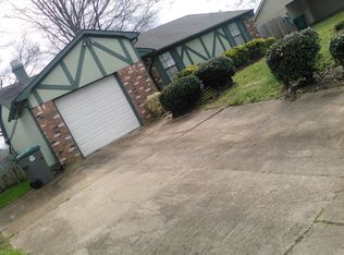 5663 Ballenmoor Dr, Memphis, TN 38141