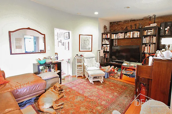 Rented by Ideal Properties Group | media 5