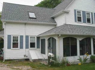 32 Sandwich Rd, Wareham, MA 02571