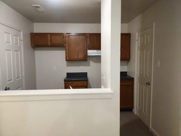 623 Palisades Dr, Pacific, MO 63069