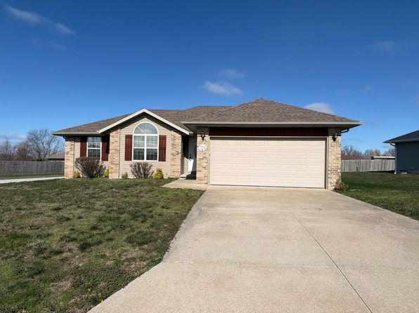 705 W Christopher Ln