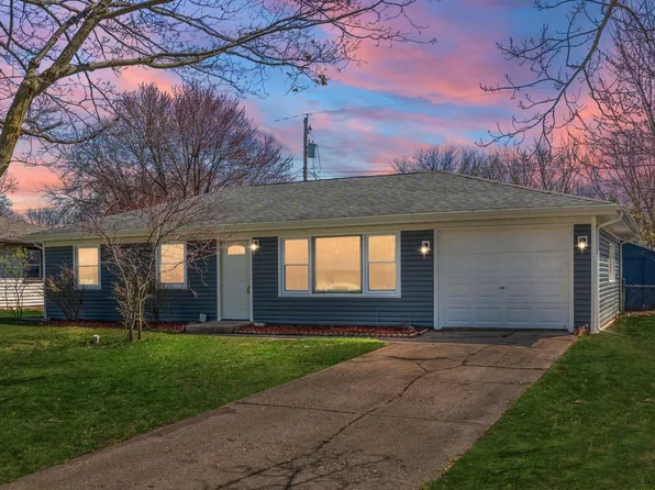 209 Grandview Ave, La Porte, IN 46350