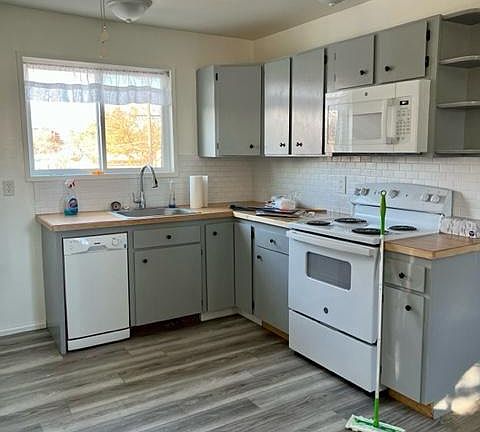 2nd image of 1414 W Courtland Ave