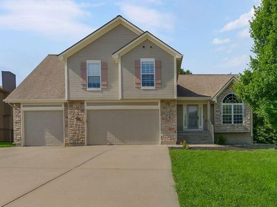 701 Tomahawk Ct, Smithville, MO, 64089