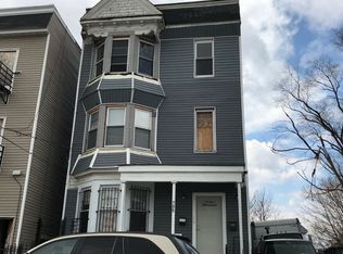 705 S 18th St, Newark, NJ 07103