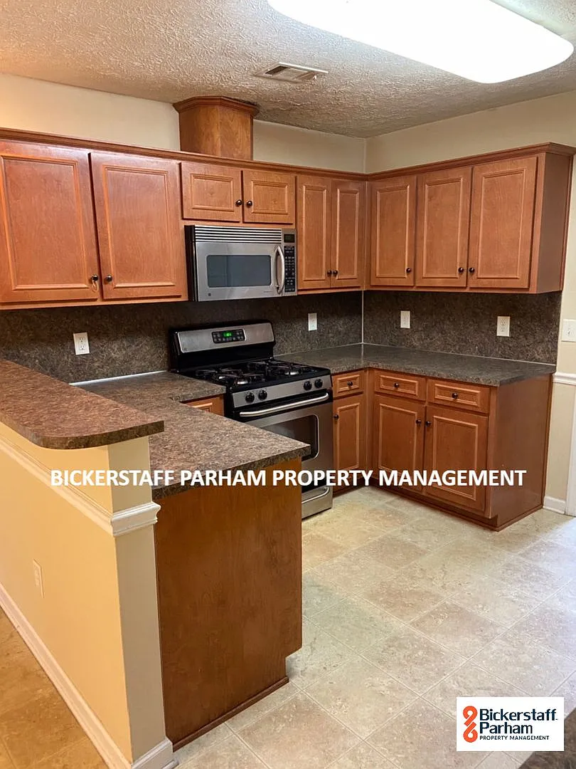 Building Photo - 1070 Watervalley Dr