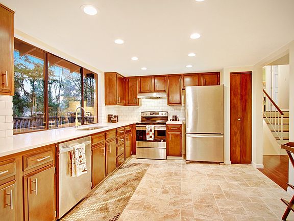 2nd image of 32215 112th Pl SE