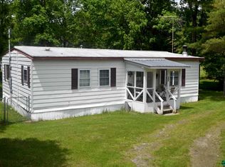 707 Point Rd, Willsboro, NY 12996