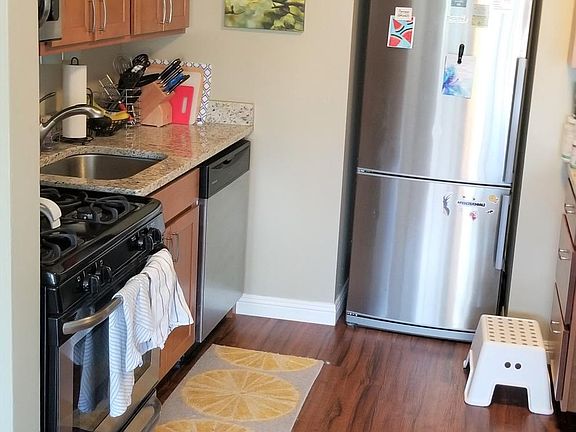 2nd image of 3332 Hennepin Ave S #308