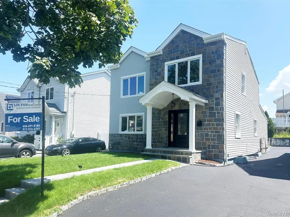 40 Allen Street, New Hyde Park, NY 11040