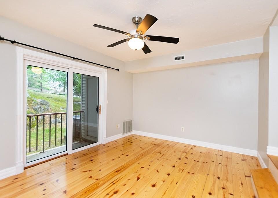 1st image of 122 Tall Oaks Dr Unit A