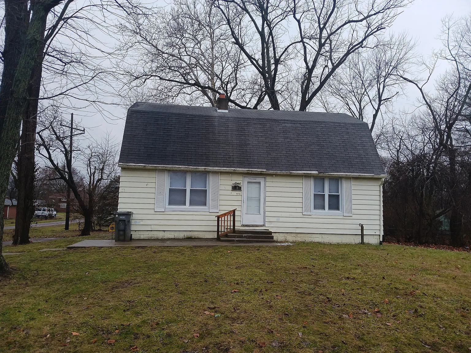 5 bed, 2997 sqft, $2,500 — Photo 1
