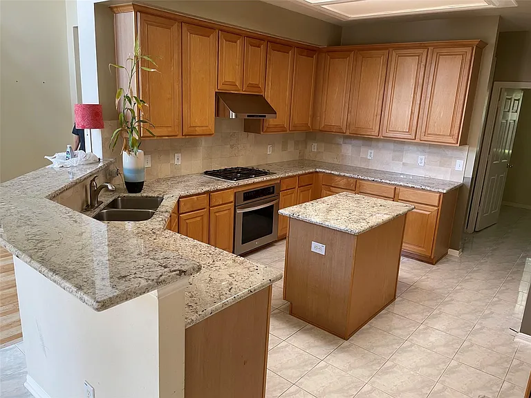 12423 Ashford Hollow Dr — Photo 8
