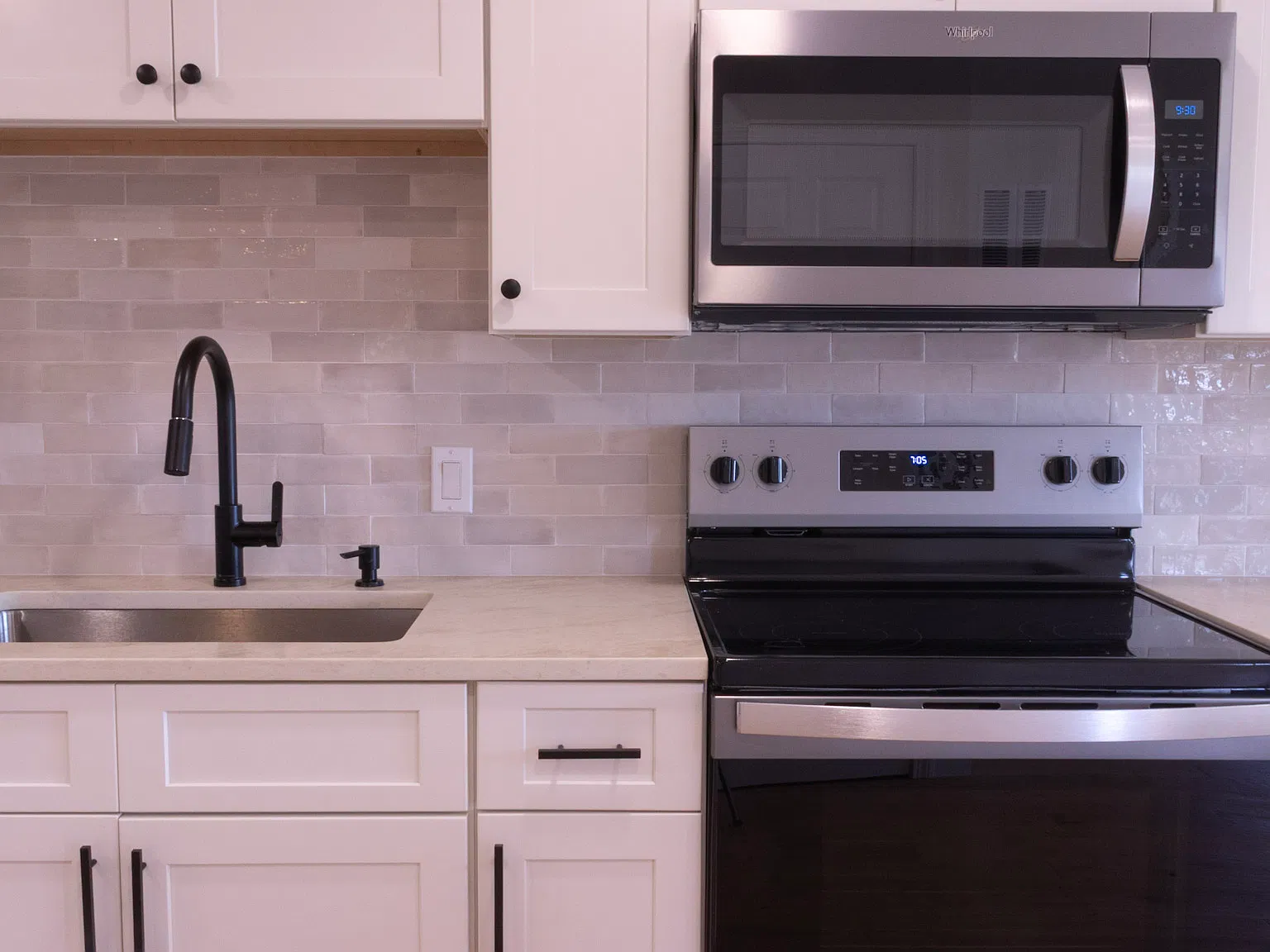 3 bed, 1462 sqft, $3,200 — Photo 3