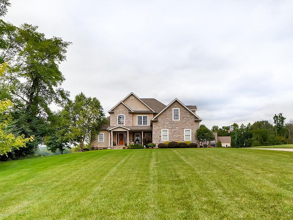 1st image of 372 Buena Vista Dr