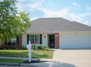 807 N Sandy Ct, Columbia, MO 65202
