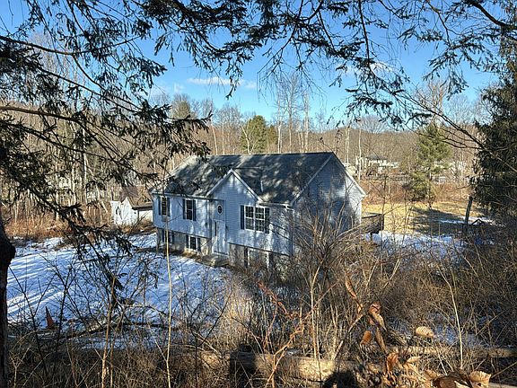 2nd image of 10 Halstead Rd