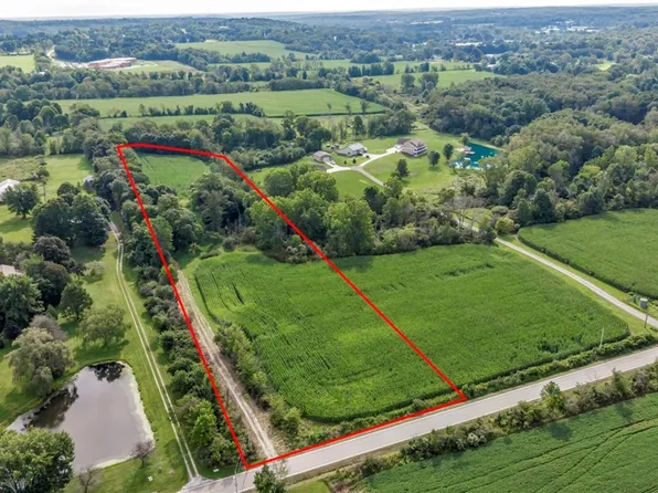6211 Beach Rd, Wadsworth, OH 44281