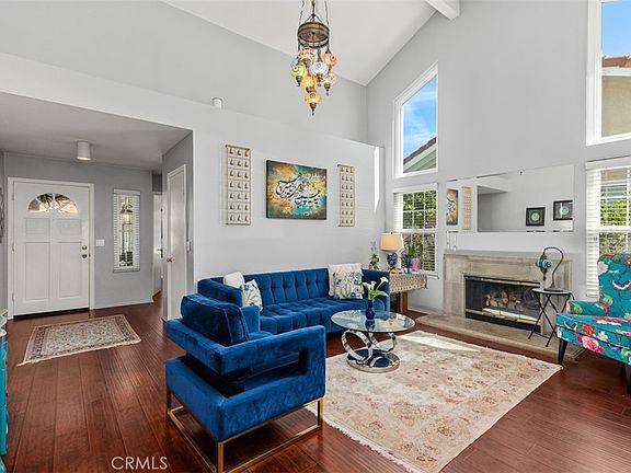 3rd image of 6 Via Violeta