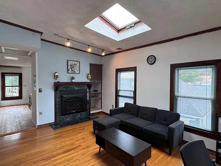 438 Pleasant St #3 — Photo 4