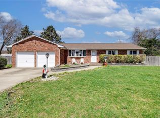 3 Belinda Ct, Sayville, NY 11782