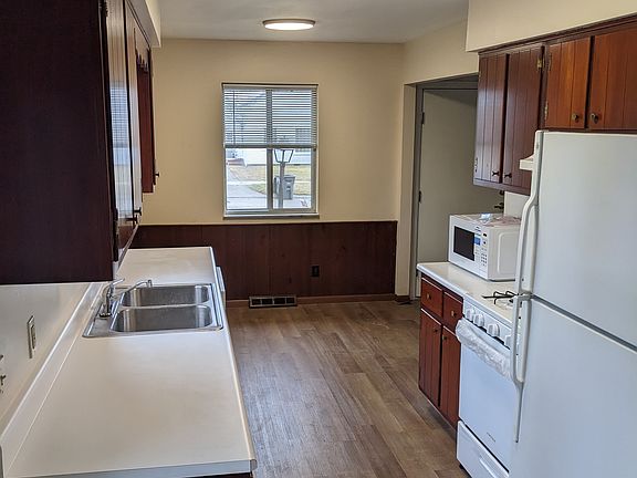 4th image of 3248 Meadowbrook Ct