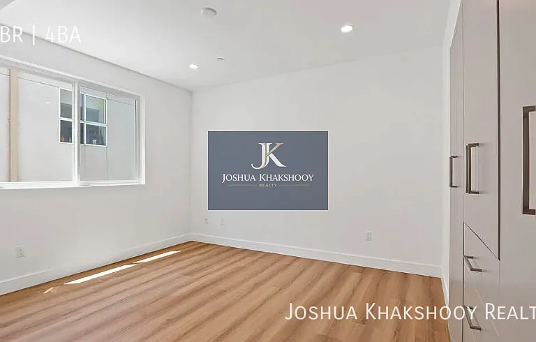 834 S Shenandoah St #301 — Photo 11