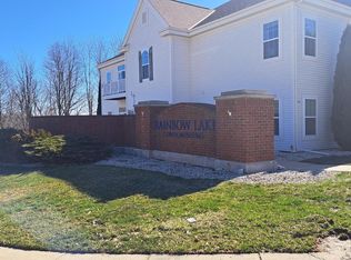 2135 Rainbow Lake Ln APT 113, West Bend, WI 53095