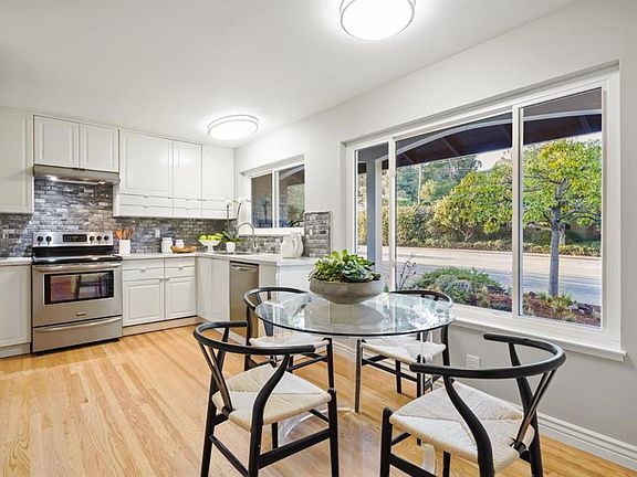 4th image of 3811 Farm Hill Blvd