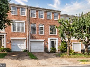 20750 Bridalveil Falls Ter, Sterling, VA 20165
