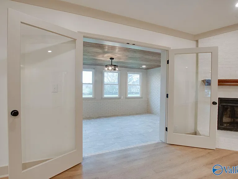 2042 Rosebury Ln SW — Photo 16