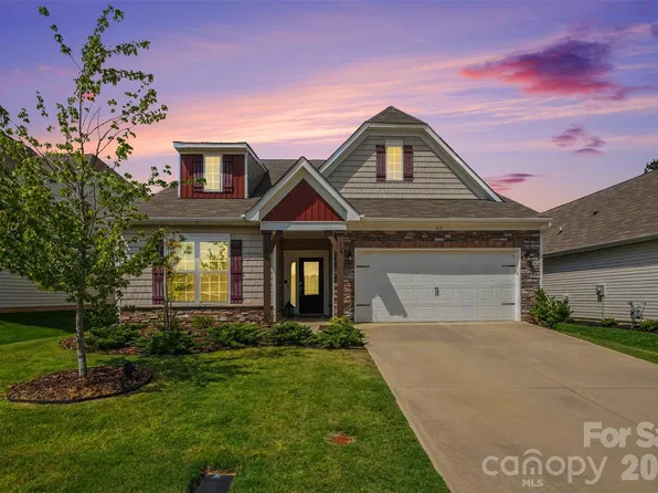 163 Abersham Dr, Mooresville, NC 28115