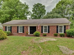 9500 Covedale Dr, Charlotte, NC 28270