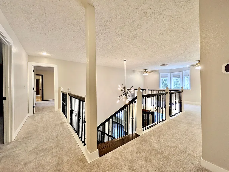 18132 Westview Dr — Photo 29