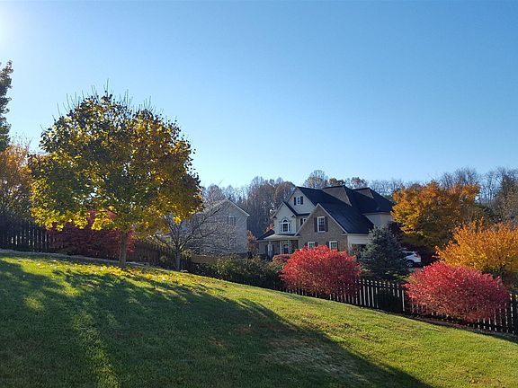 2nd image of 105 Wenn Dr NW
