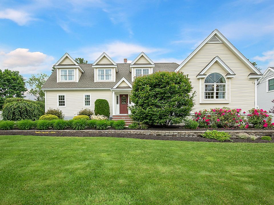 1st image of 36 Glen Dr