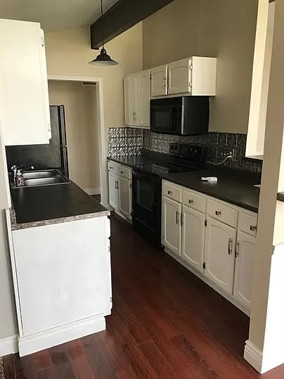1230 Elco Ave — Photo 5