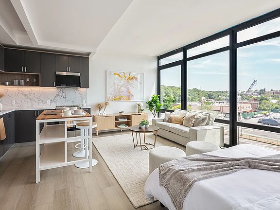 3rd image of 72-01 Queens Blvd #1114