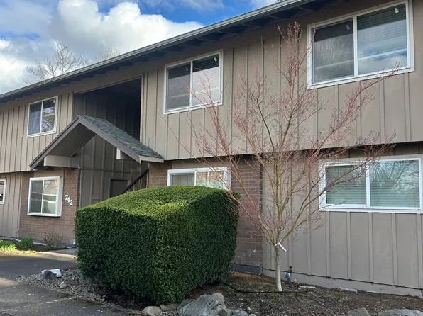 742 32nd Ave SE APT 8, Albany, OR 97322