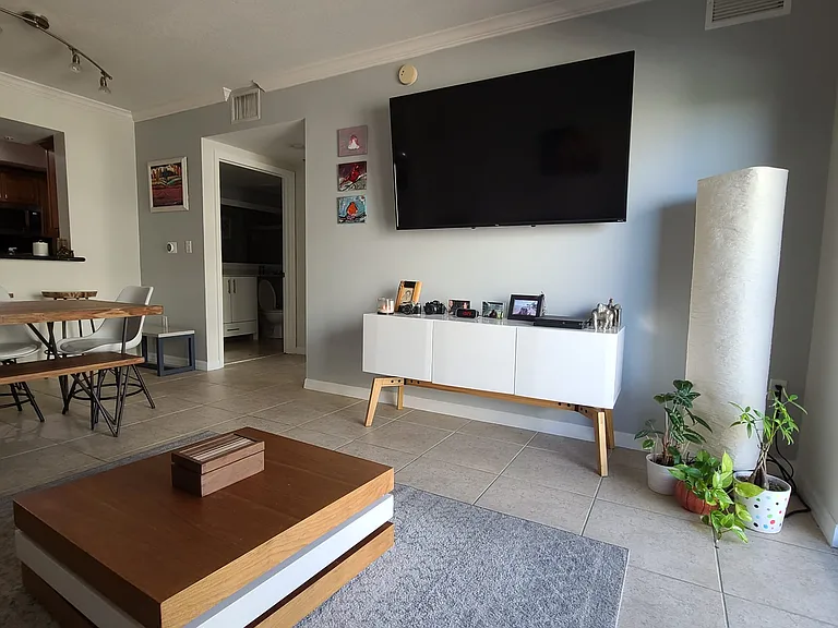 3530 SW 22nd St #710 — Photo 9