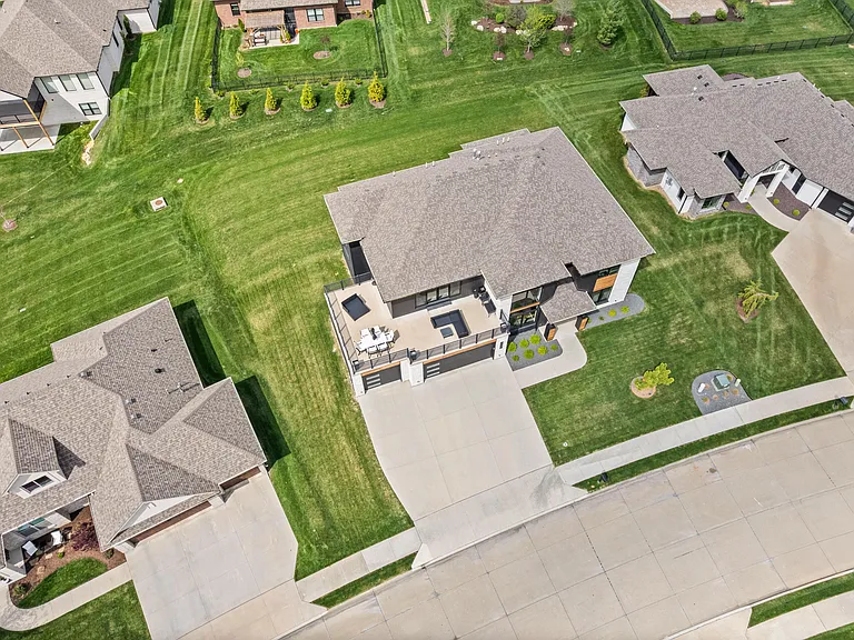 5947 Screaming Eagle Ln — Photo 76