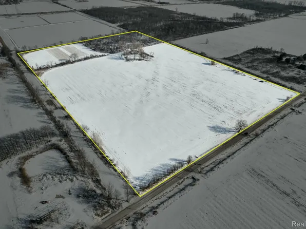 Vl E Donald Donald Rd, Capac, MI 48014